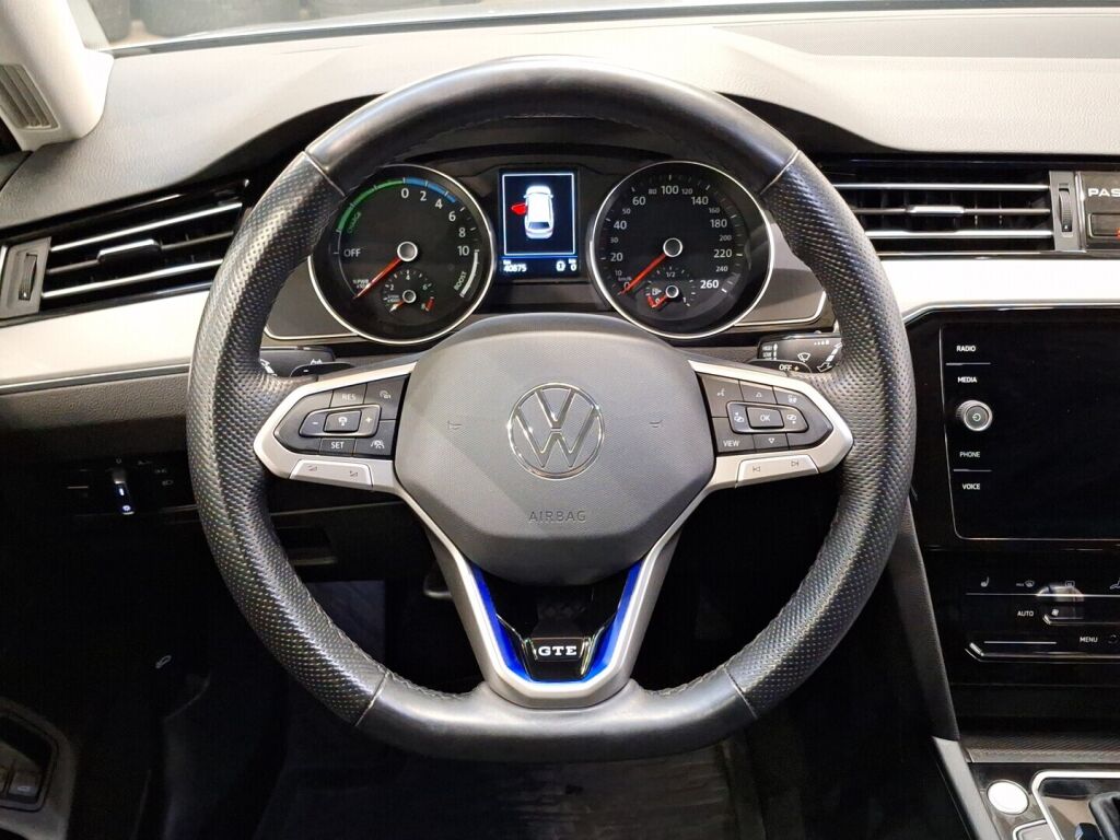 Volkswagen Passat 2022 