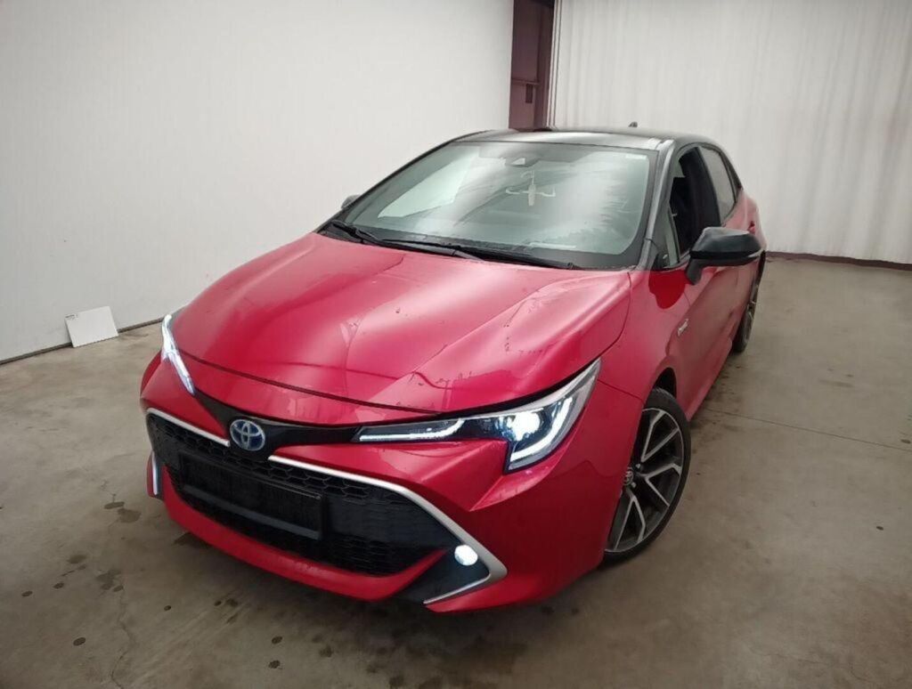 Toyota Corolla 2021 Metalli punainan / Musta katto