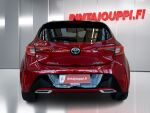 Toyota Corolla 2021 Metalli punainan / Musta katto