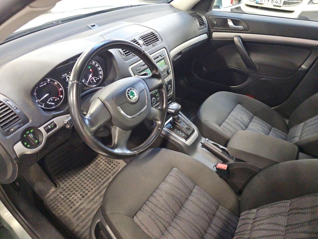 Skoda Octavia 2009 Vihreä