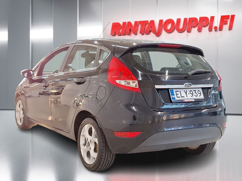 Ford Fiesta 2011 Musta