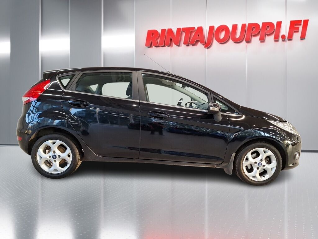 Ford Fiesta 2011 Musta