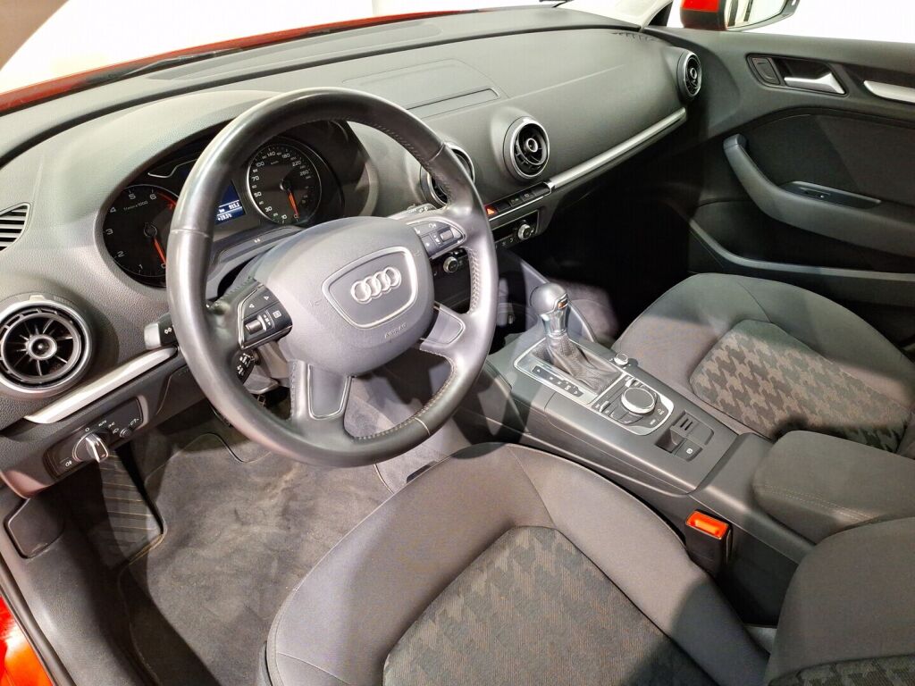 Audi A3 2013 Punainen