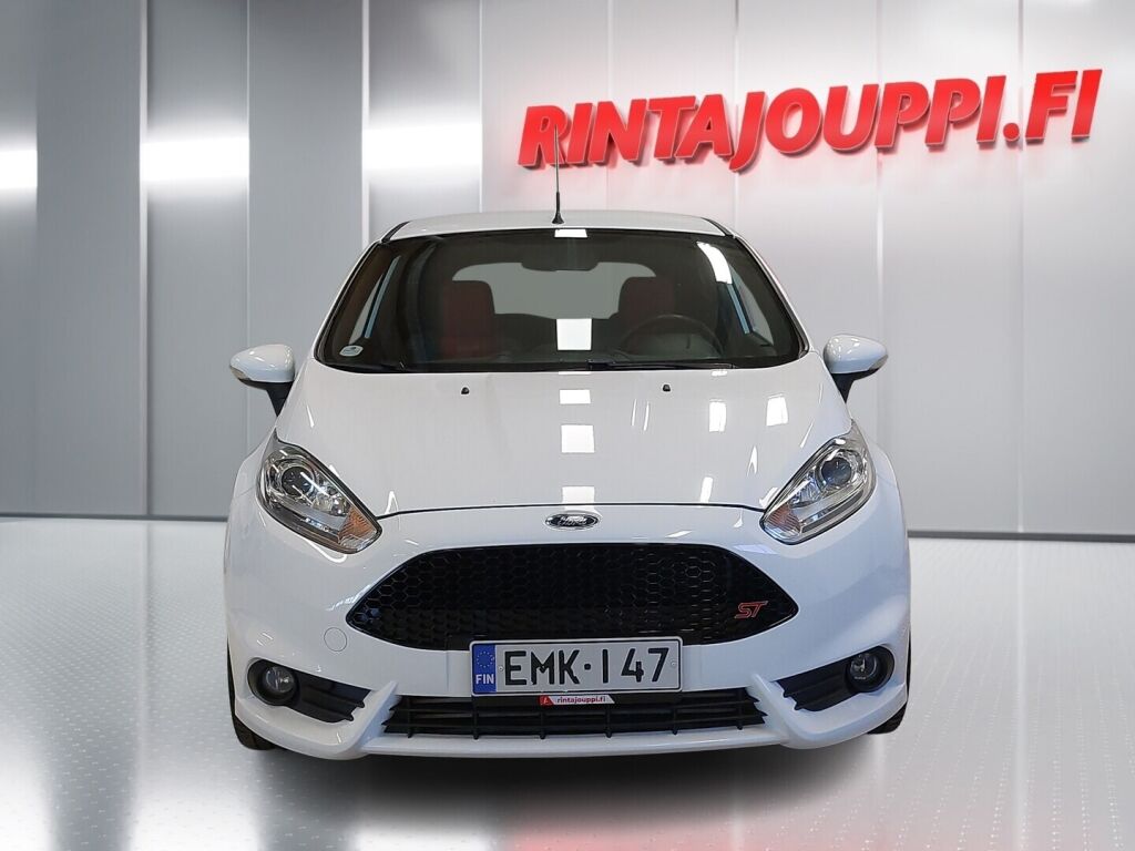 Ford Fiesta 2013 Valkoinen