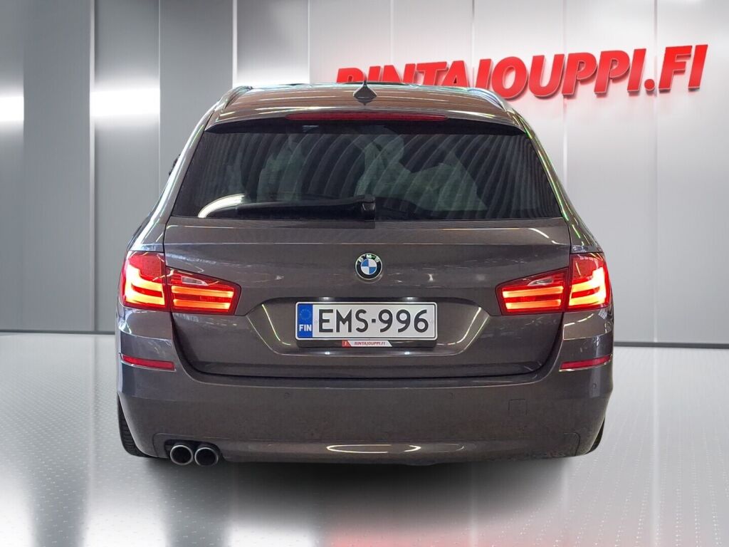 BMW 530 2011 Ruskea (beige)