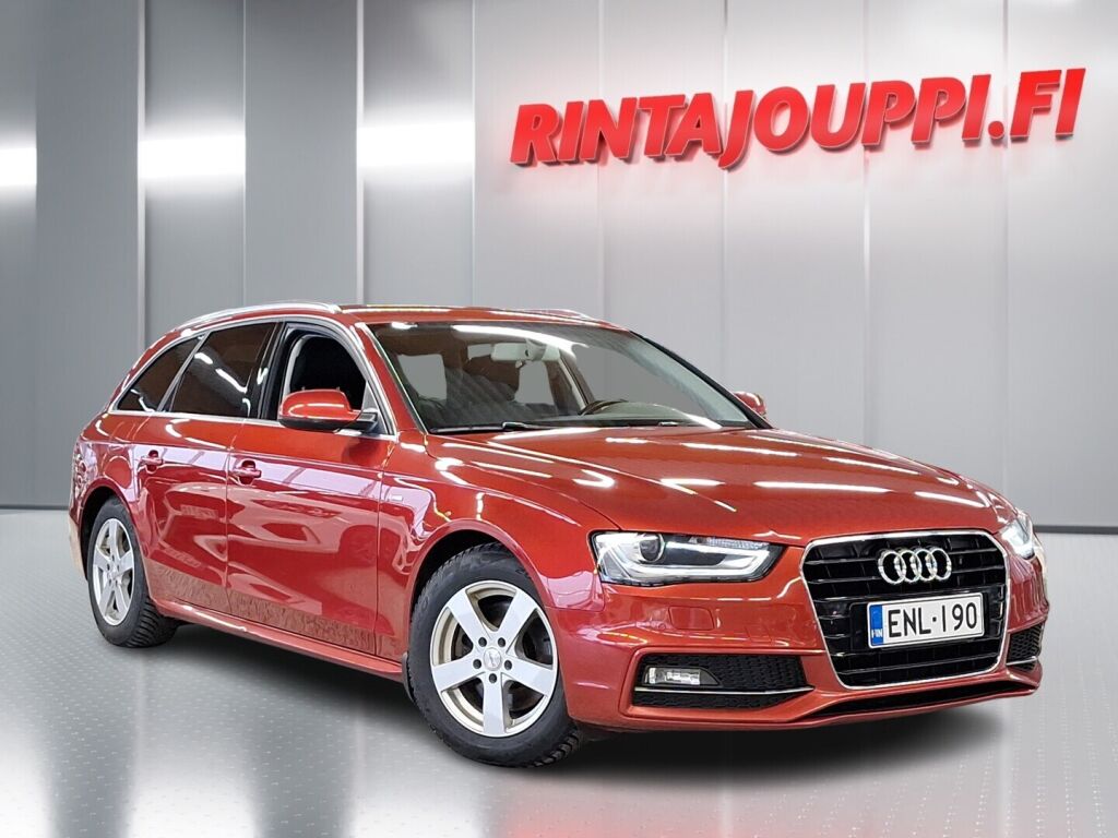 Audi A4 2015 Punainen