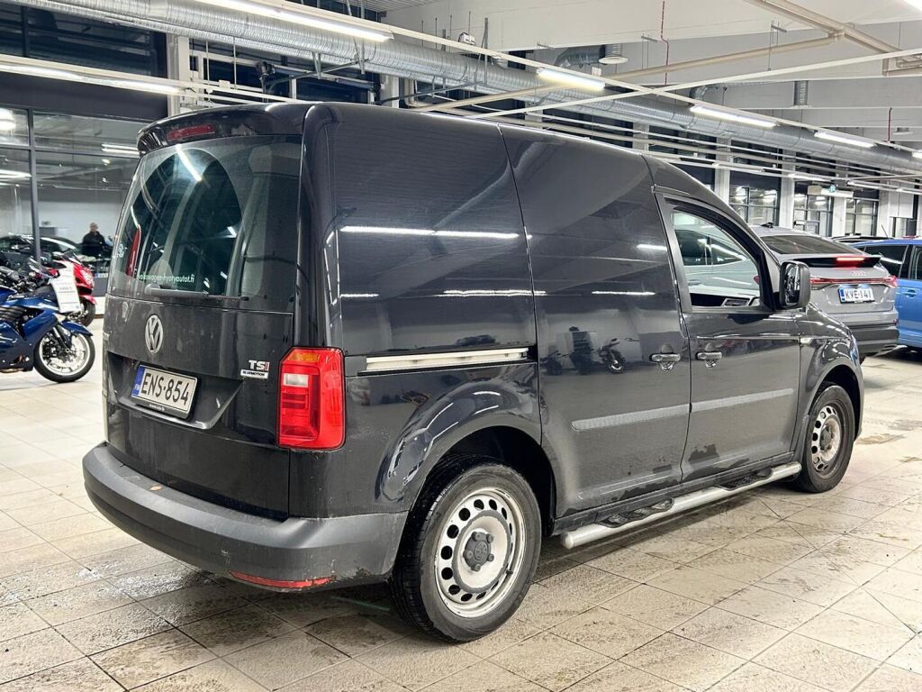 Volkswagen Caddy 2015 Musta