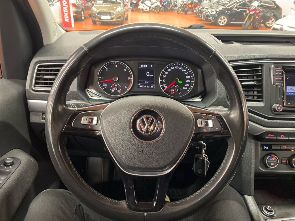 Volkswagen Amarok 2017 Musta