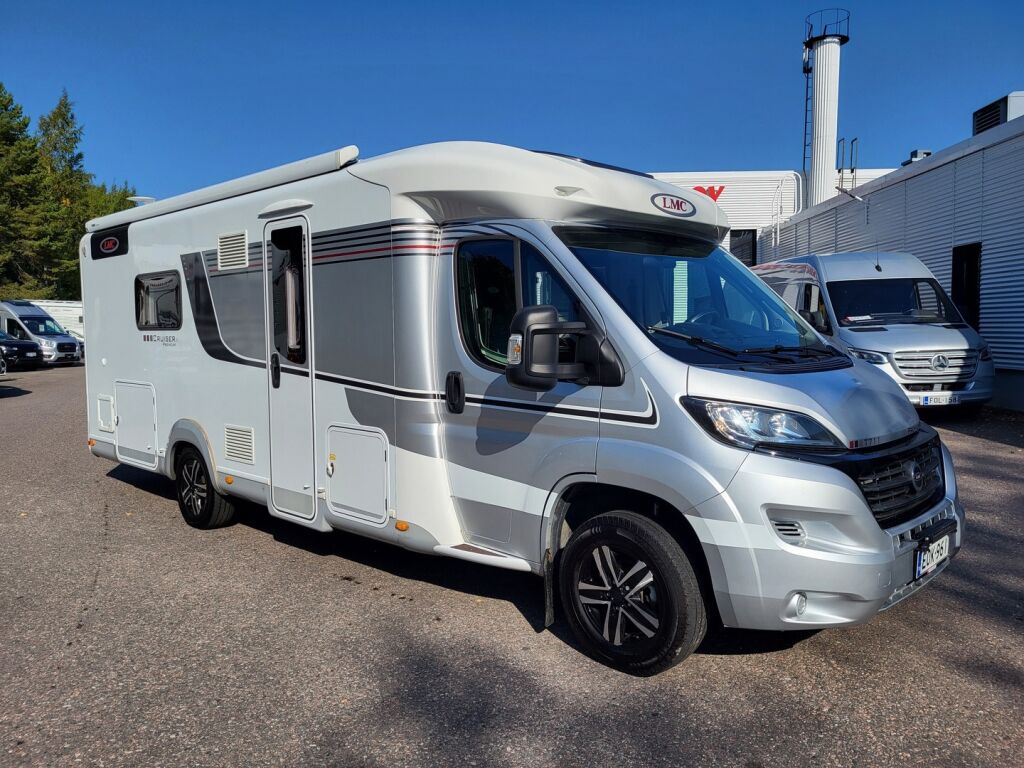 LMC T712 CRUISER PREMIUM 2018 Valkoinen