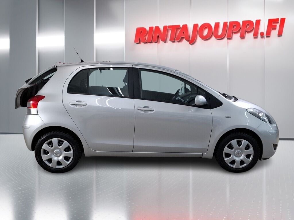 Toyota Yaris 2011 Hopea