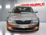 Skoda Superb 2011 Ruskea (beige)