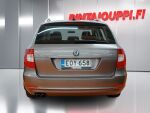 Skoda Superb 2011 Ruskea (beige)