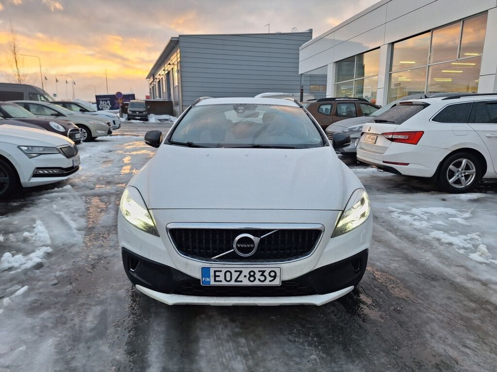 Volvo V40 Cross Country 2017 Valkoinen