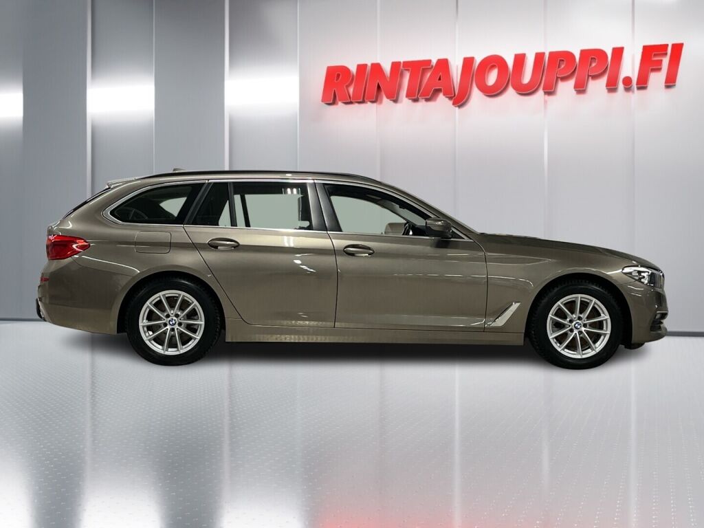 BMW 520 2018 Ruskea (beige)