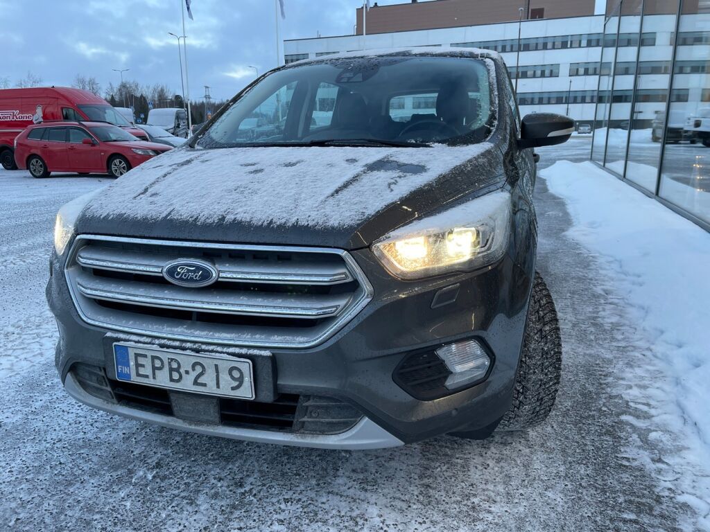 Ford Kuga 2018 Harmaa