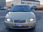 Volvo V70 2006 Keltainen