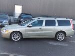 Volvo V70 2006 Keltainen