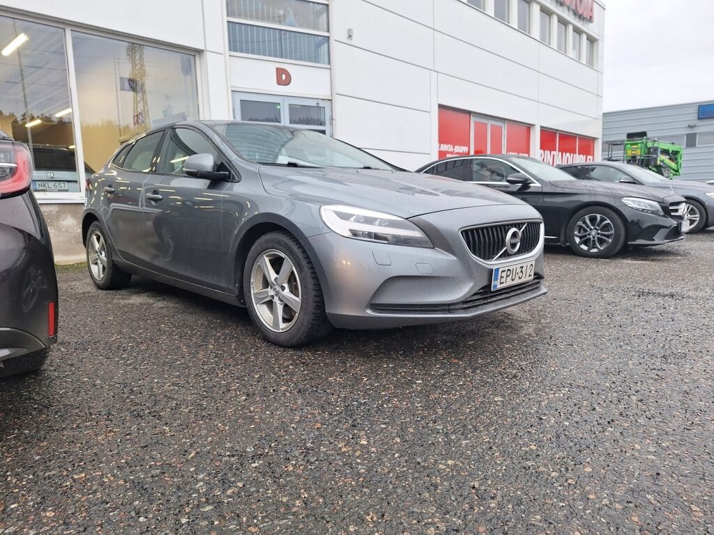 Volvo V40 2019 Harmaa