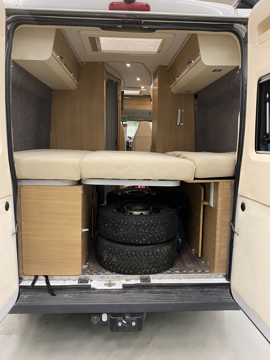 Adria Twin 600 SP 2019 Valkoinen