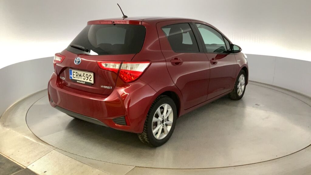 Toyota Yaris 2019 Punainen