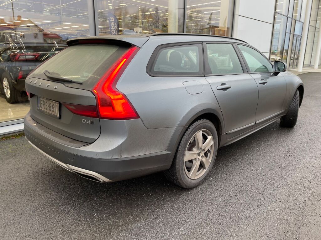 Volvo V90 Cross Country 2017 Harmaa