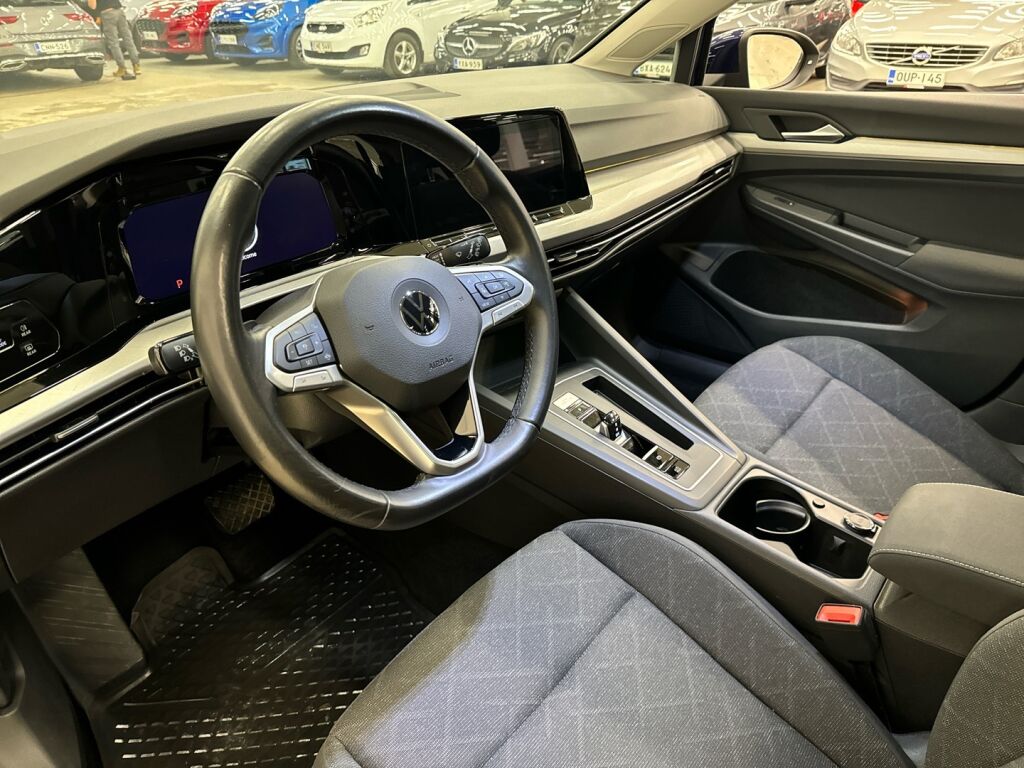 Volkswagen Golf 2020 Sininen