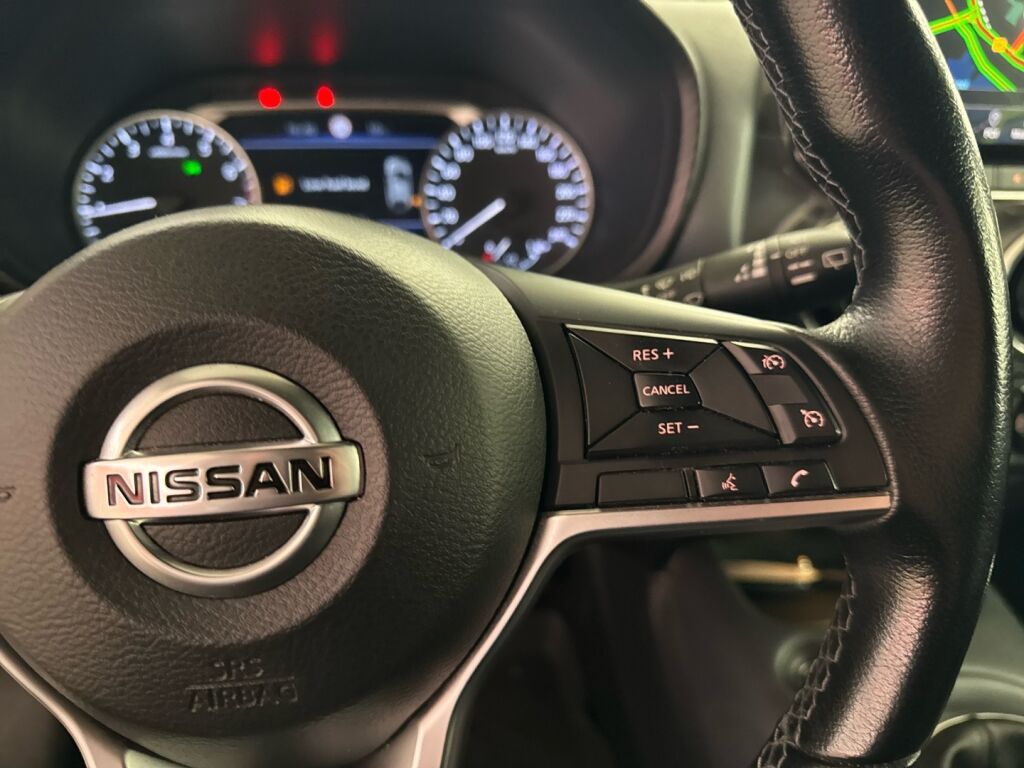 Nissan Juke 2021 Musta