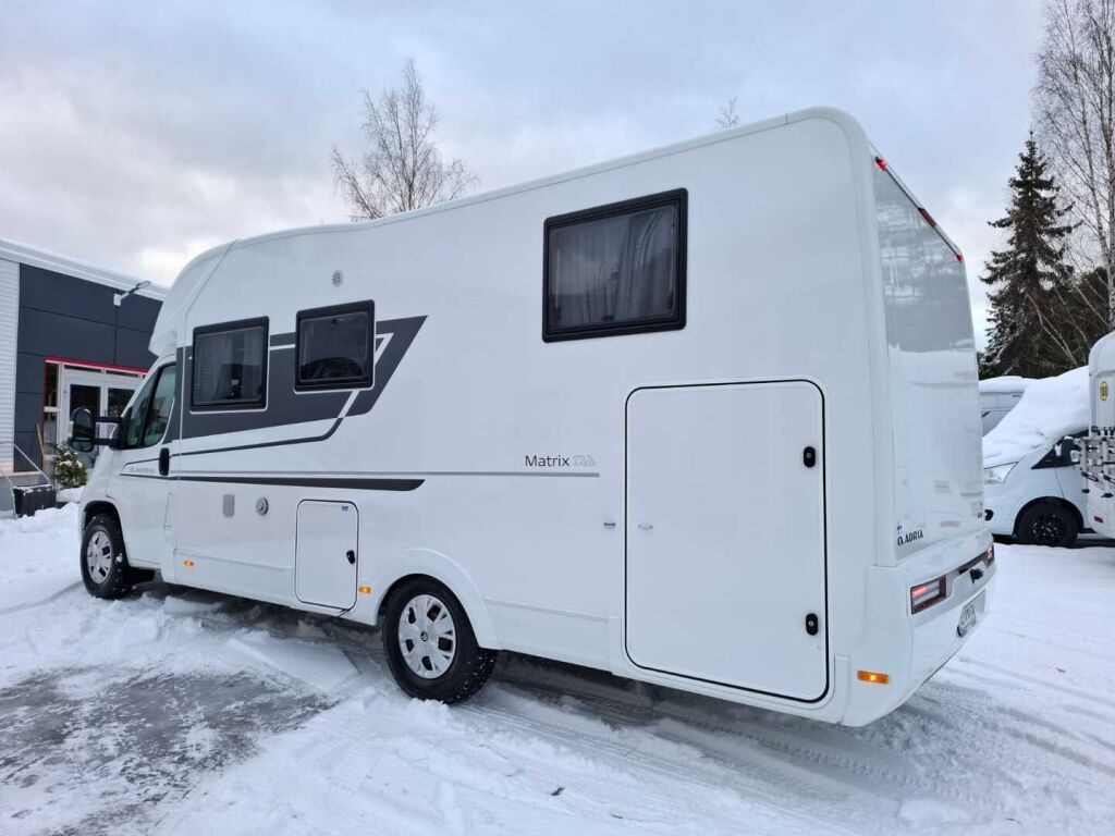 Adria Matrix Axess 670 SL 2022 Valkoinen