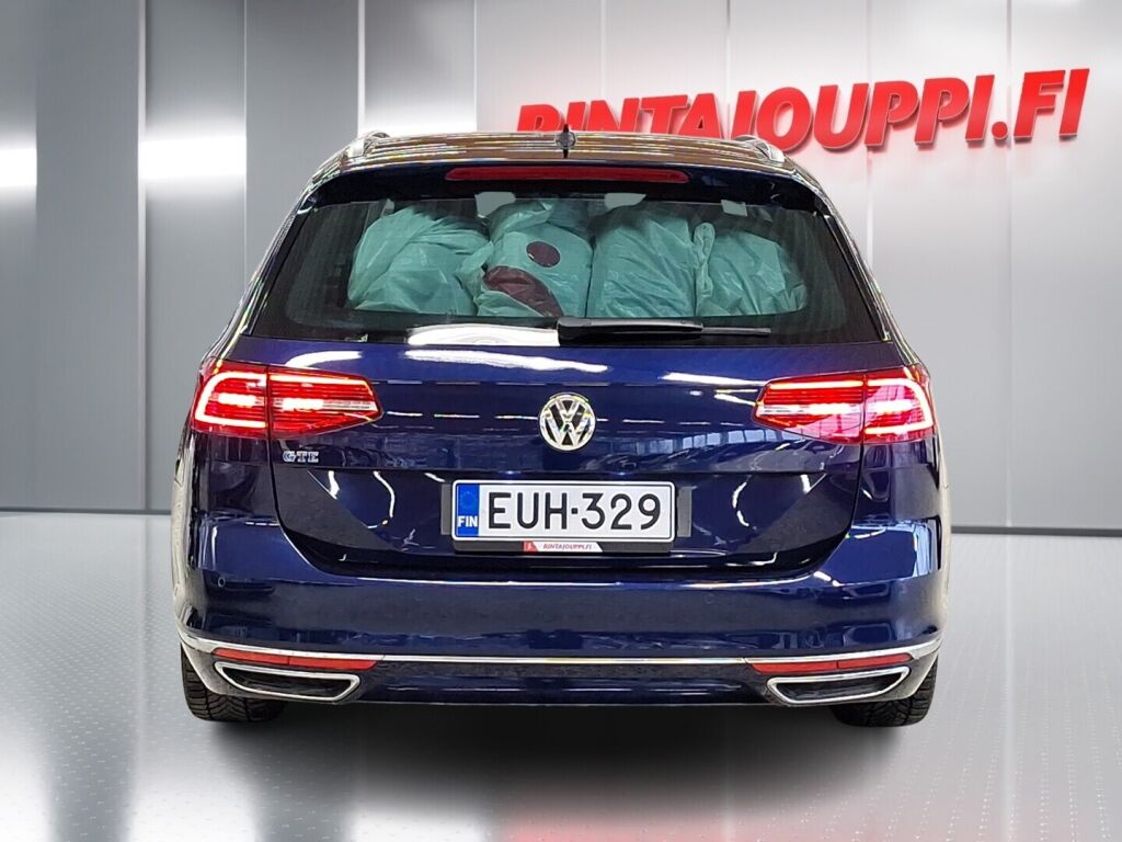 Volkswagen Passat 2018 Sininen