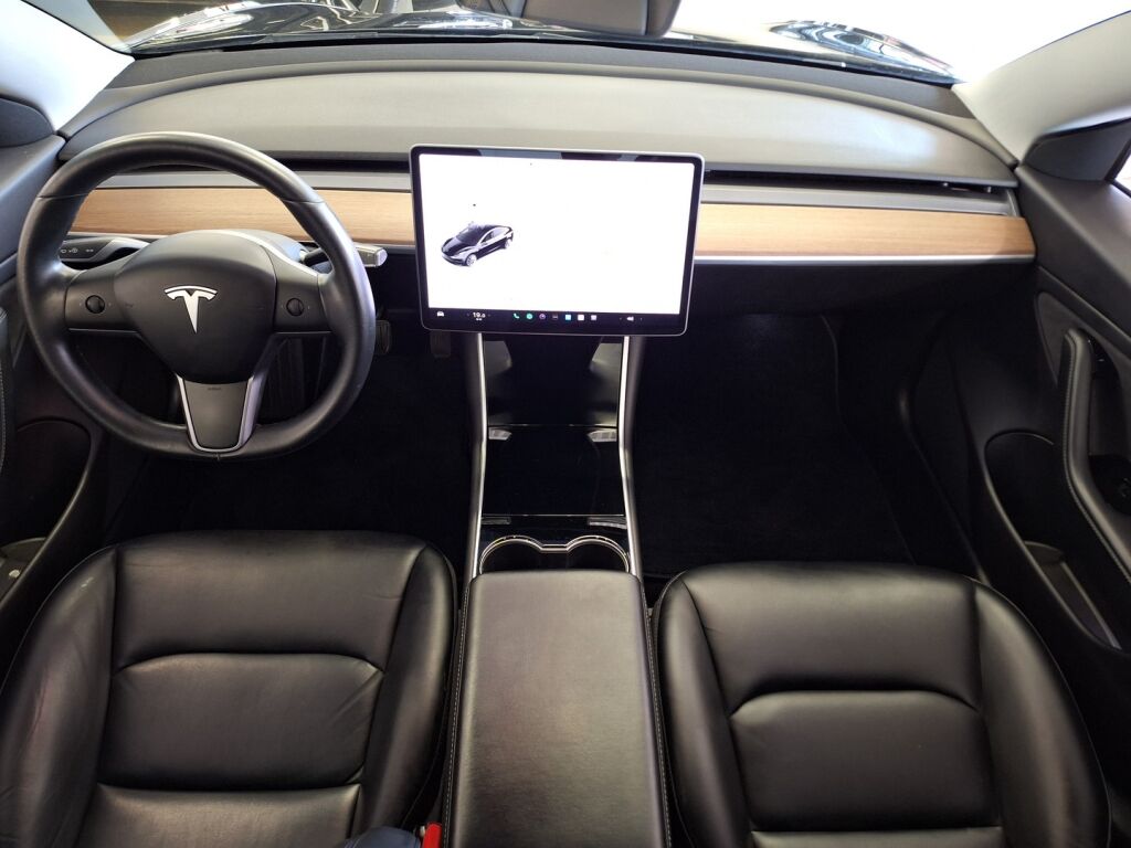 Tesla Model 3 2019 Musta