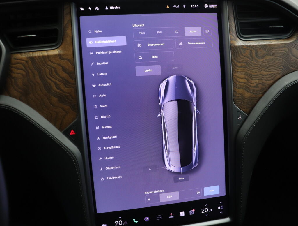 Tesla Model S 2020 