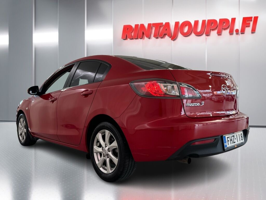 Mazda Mazda3 2010 Punainen