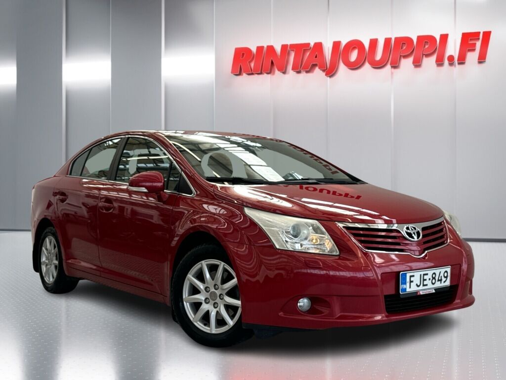 Toyota Avensis 2009 Punainen