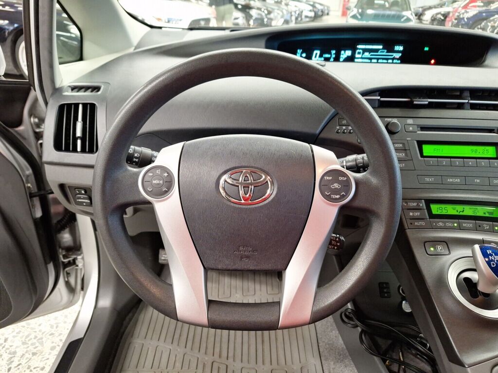 Toyota Prius 2012 Hopea