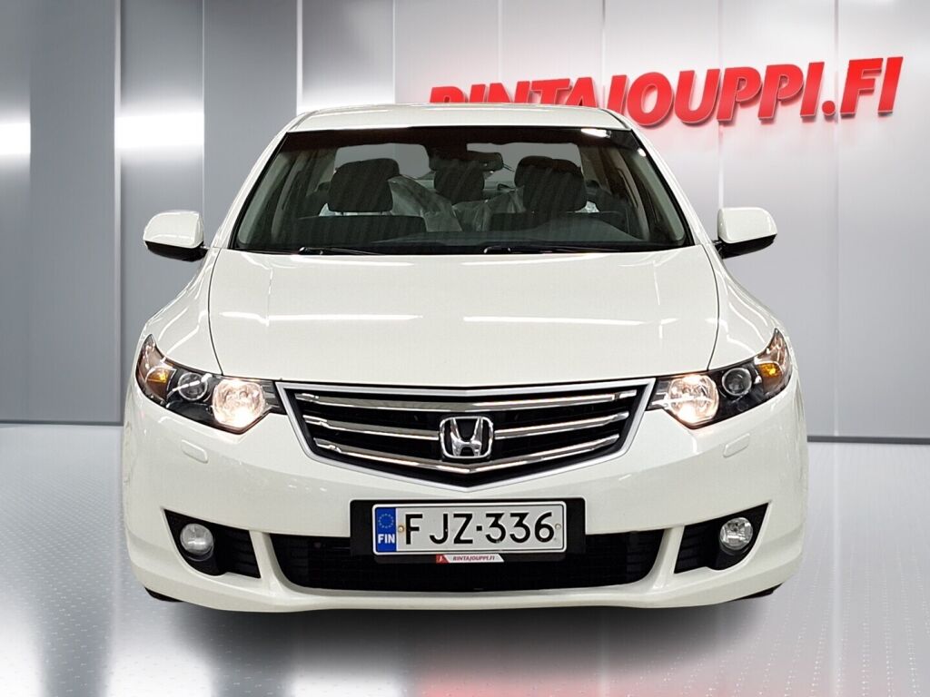 Honda Accord 2011 Valkoinen