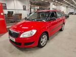 Skoda Fabia 2011 Punainen