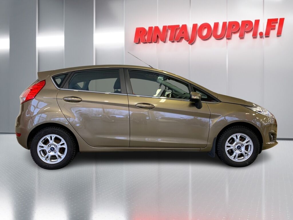 Ford Fiesta 2013 Ruskea (beige)