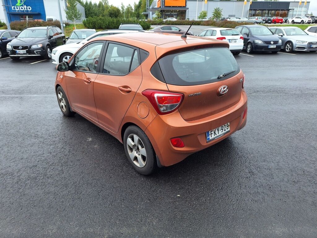 Hyundai i10 2014 Oranssi