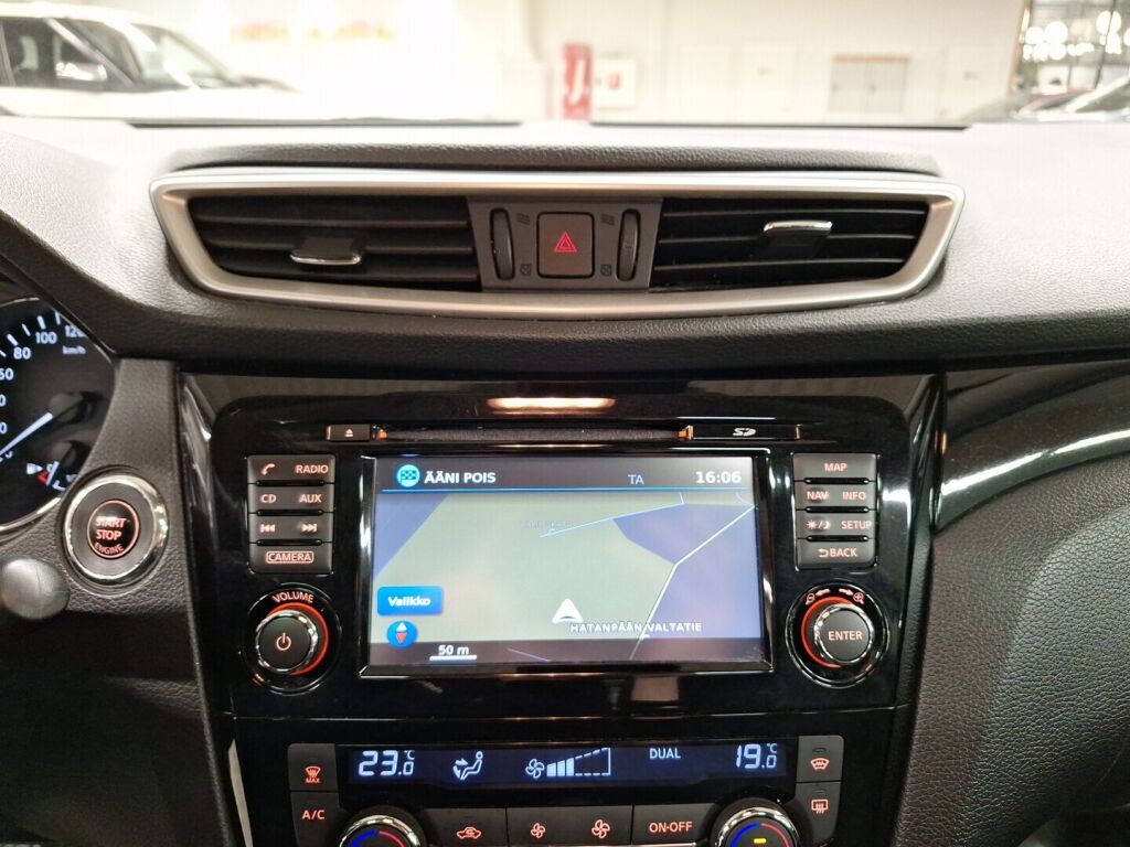 Nissan Qashqai 2014 Musta