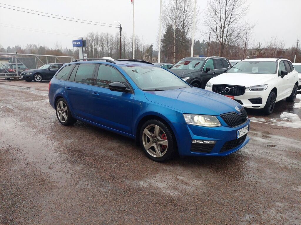 Skoda Octavia 2015 Sininen