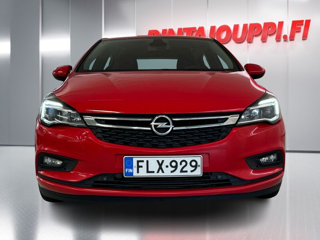 Opel Astra 2016 Punainen