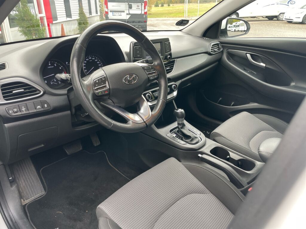 Hyundai i30 2018 Valkoinen