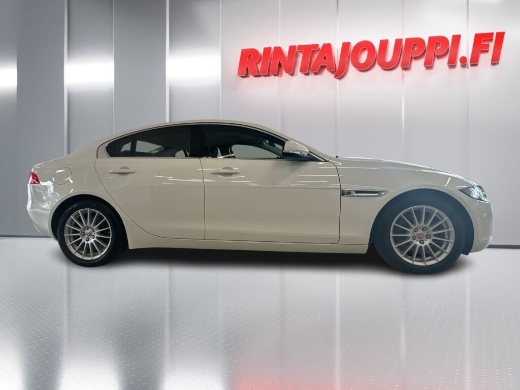 Jaguar XE 2016 Valkoinen