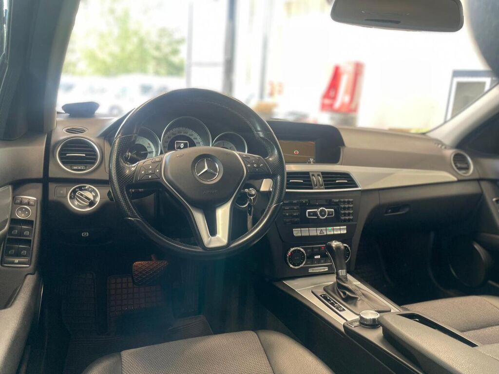 Mercedes-Benz C 2012 Harmaa