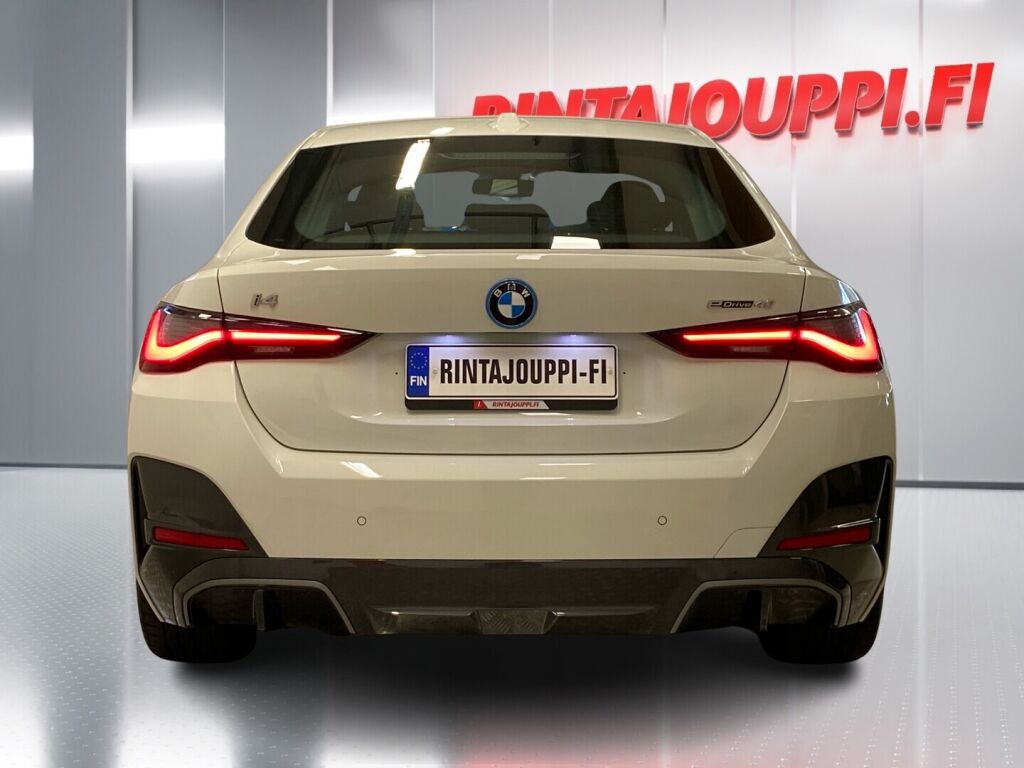 BMW i4 2023 