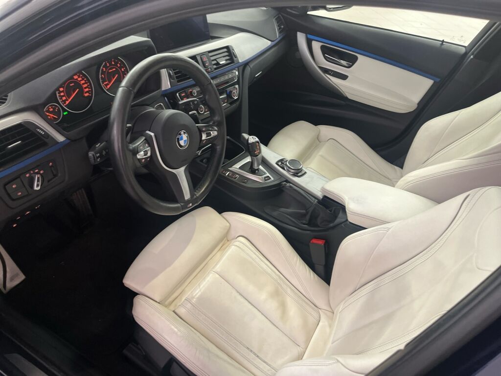 BMW 330 2016 Sininen