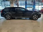 Volvo V90 Cross Country 2019 Musta