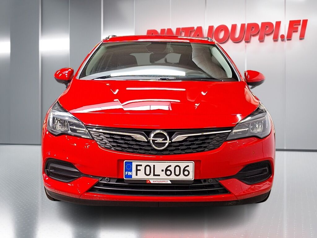 Opel Astra 2020 Punainen