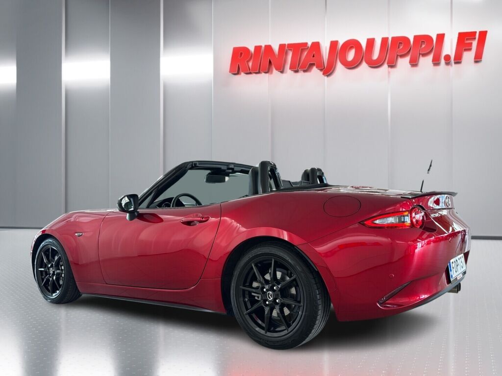 Mazda MX-5 2021 Punainen