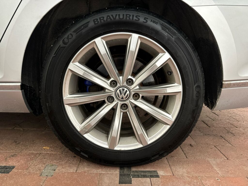 Volkswagen Passat 2016 Hopea